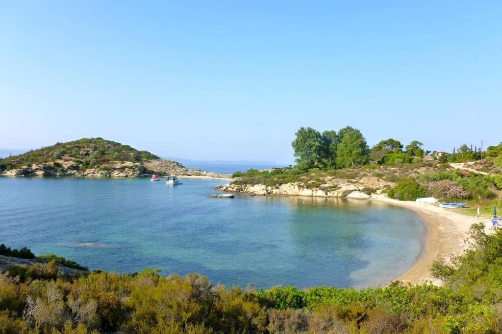 Havikee, private beach villa! Ormos Panagias Exteriör bild
