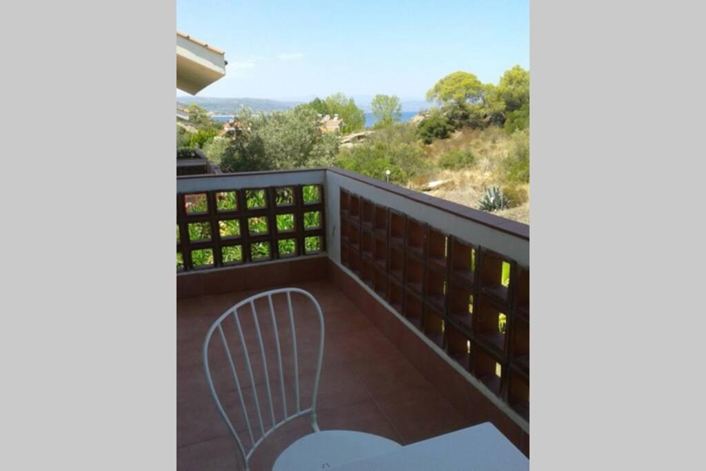 Havikee, private beach villa! Ormos Panagias Exteriör bild